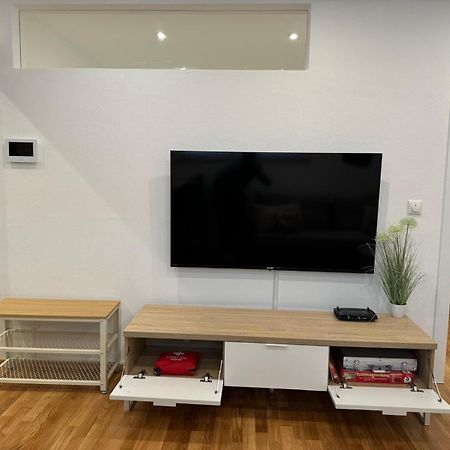 1,5-Zimmer, Top Ausgestattet, 4 Pers, Souterrain Flintsbach Buitenkant foto